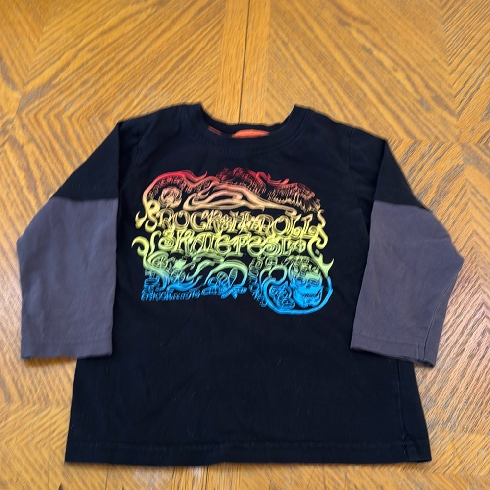 Long sleeved shirt